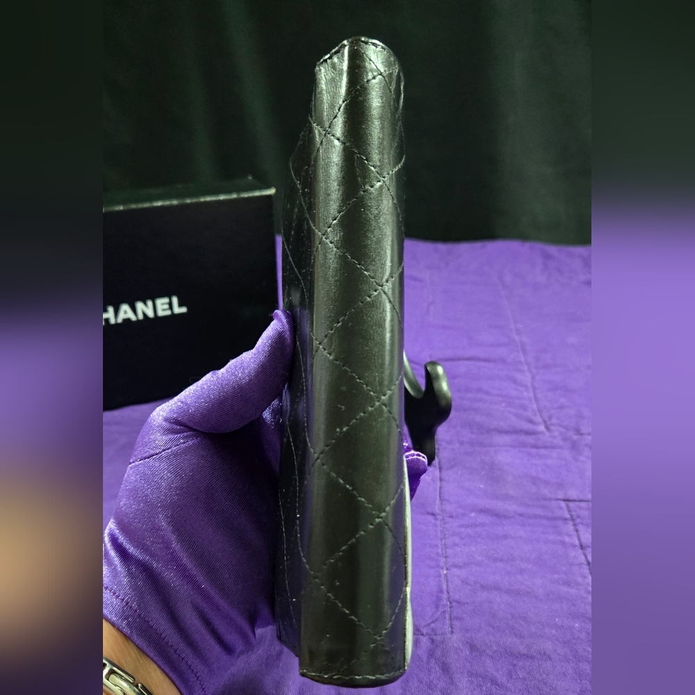 CHANEL CAMBON SILVER CC QUILTED LAMBSKIN WALLET - Picture 14 of 16